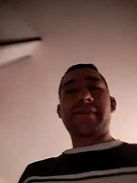 misterioso258 Adlı Modelin Canlı XXX Sohbeti