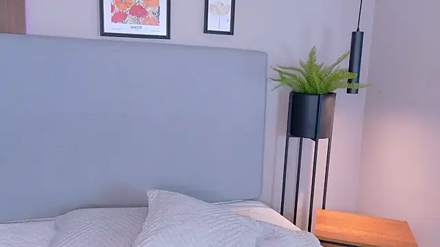 AbieHills' Live XXX Chat