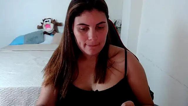 Secret_Bella Adlı Modelin Canlı XXX Sohbeti