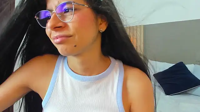 Chatroom XXX en direct de carlina_15