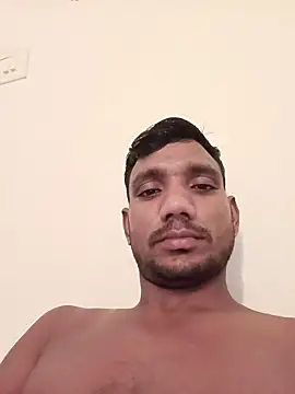 Онлайн чат XXX BiggerDickGuy