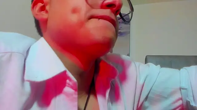 Adonibaskerville4 Adlı Modelin Canlı XXX Sohbeti