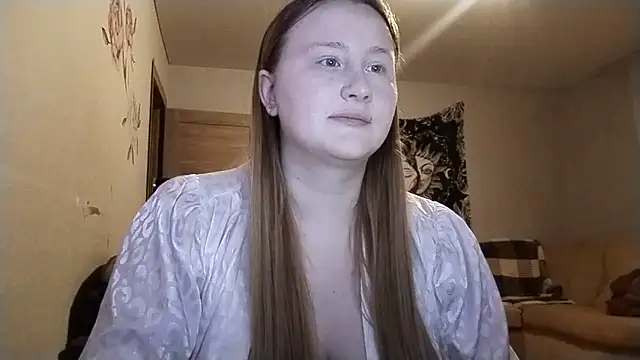 Pokazy przed kamerką – AnikaLipps