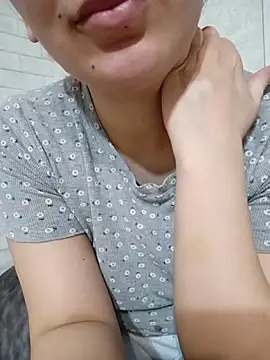 Chatroom XXX en direct de Emi_hot1