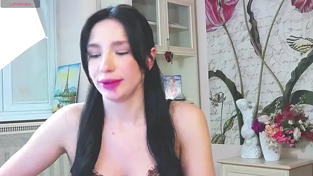 AliciaBow Adlı Modelin Canlı XXX Sohbeti