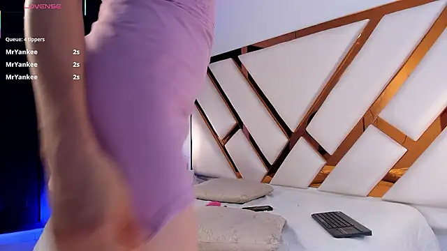 Aron_cruz Adlı Modelin Canlı XXX Sohbeti