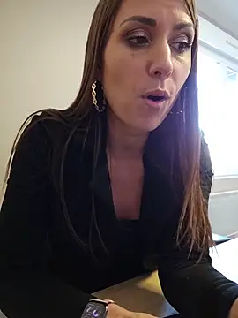 Lib_ertine32 – Naživo XXX chat