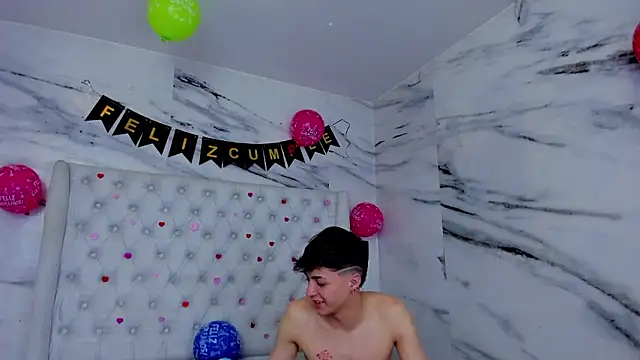 Ari_and_Stormn Live XXX chat