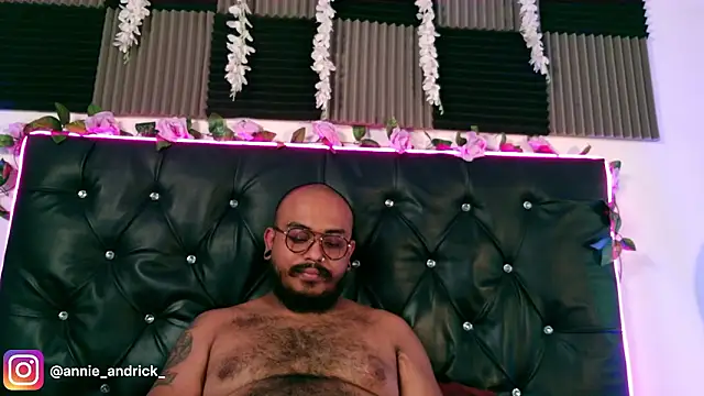 Chat +18 de _Annie_Andrick_ ao vivo