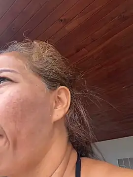 Chatroom XXX en direct de maleja23