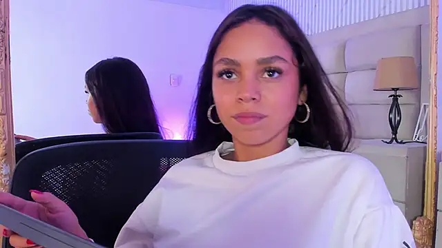 CarolineFyre – Live XXX-chat