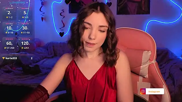 Chatroom XXX en direct de Adriennes