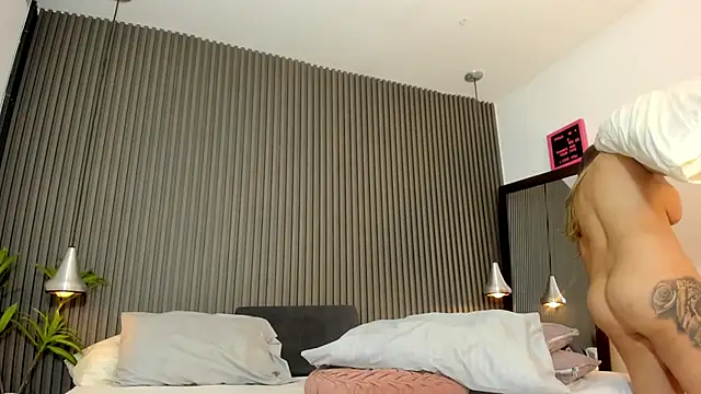 pervert_lizza: απευθείας συνομιλία ΧΧΧ