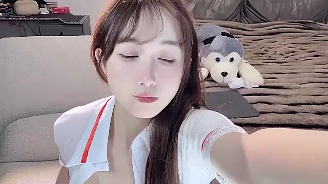 naiyaomeimei Chat XXX in diretta