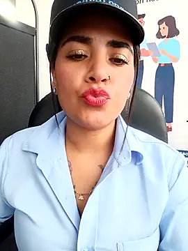 Czat XXX na żywo – MAYE__13