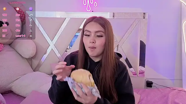 SABRIINA_TAY Chat XXX in diretta