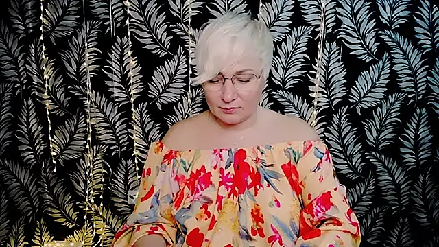 Olivia_playful: απευθείας συνομιλία ΧΧΧ