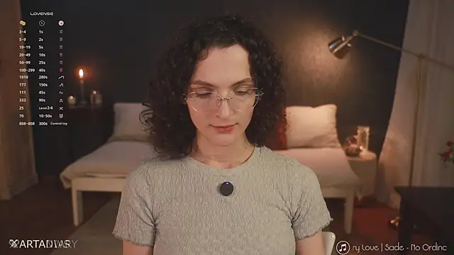 แชท XXX สดของ _arta_