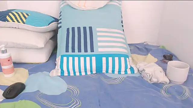 Chatroom XXX en direct de shunrei_saan