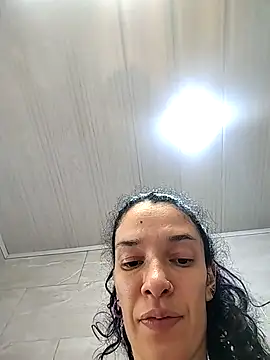 Chat +18 de rebekka_simpson ao vivo