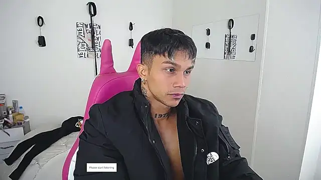 Chat XXX en directo de Leonard_Price