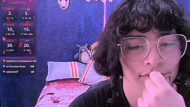 NinaYellow live XXX chat