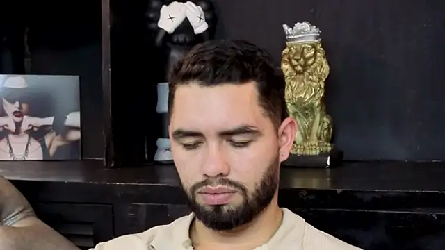 matteosantos' Live XXX Chat