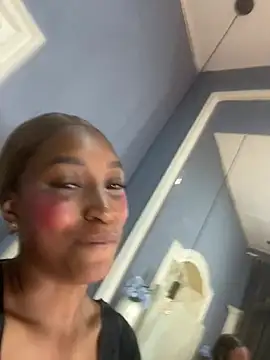 Chat XXX ao vivo de LiaTrainor