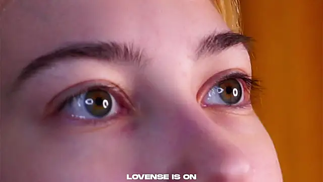 AngelicRice Adlı Modelin Canlı XXX Sohbeti