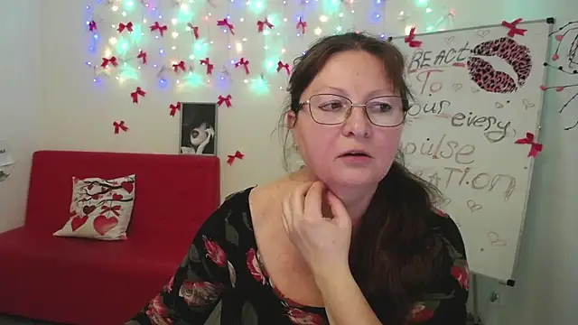 Онлайн чат XXX VanessaHotts