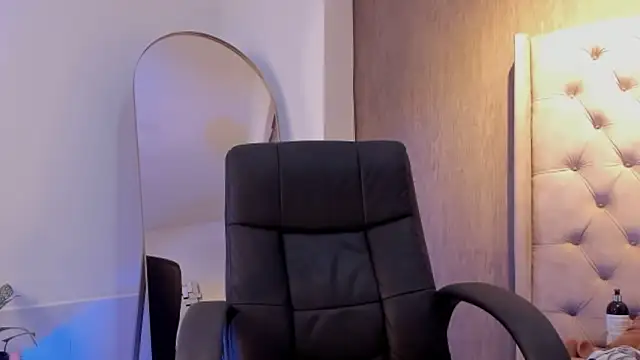 LeoHard__ Webcamshow