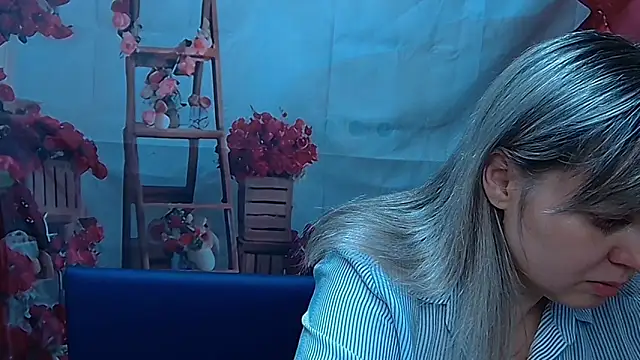 Онлайн чат XXX VeronicaSvitt