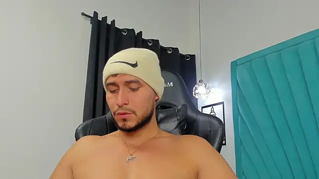 leo_carter Webcam show