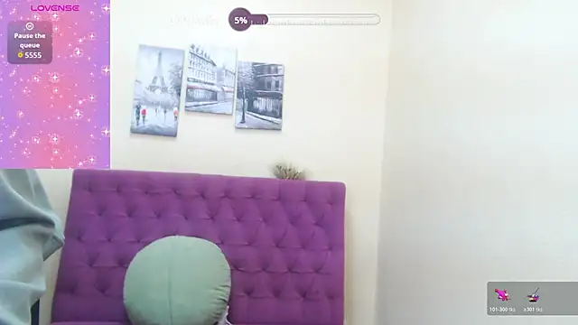 MonikaSkyfull's Live XXX Chat