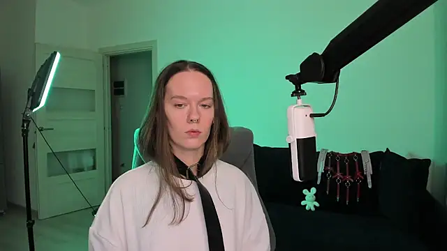 Goddess_of_Fertility – Naživo XXX chat