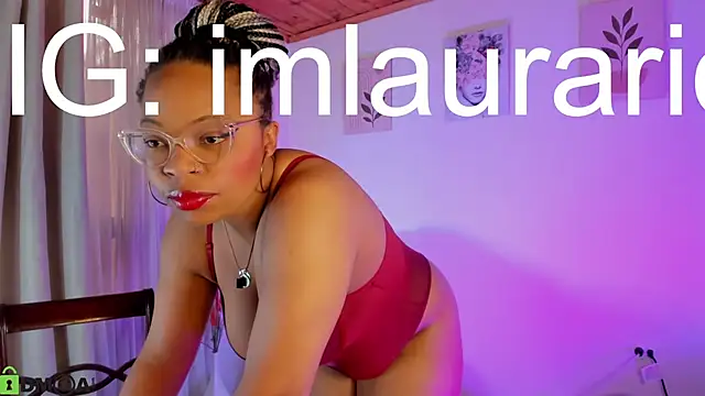 Lauraricci__ – Live XXX-chat