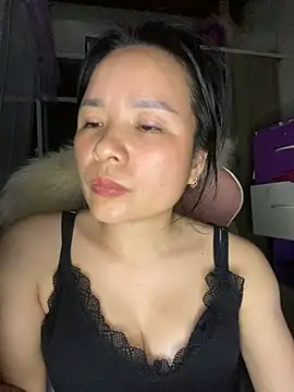 Ivy_Trix2 Adlı Modelin Canlı XXX Sohbeti