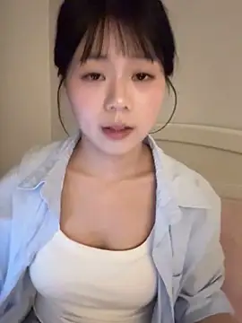 Nana-3's Live XXX Chat