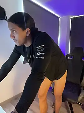 Chatroom XXX en direct de Liam_V