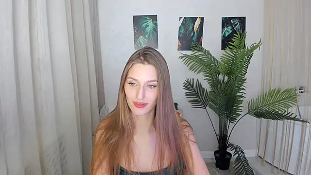 دردشة NaturalBeaty الجنسية المباشرة