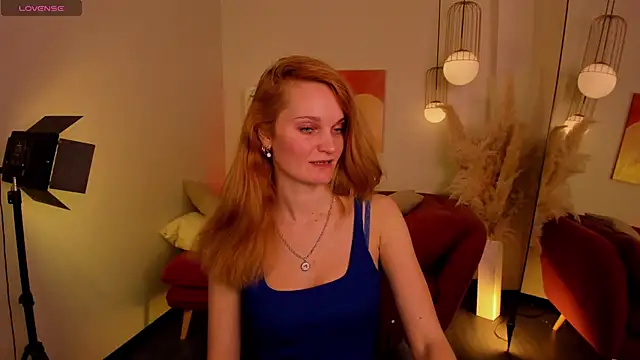 SaraSubtlety's Live XXX Chat