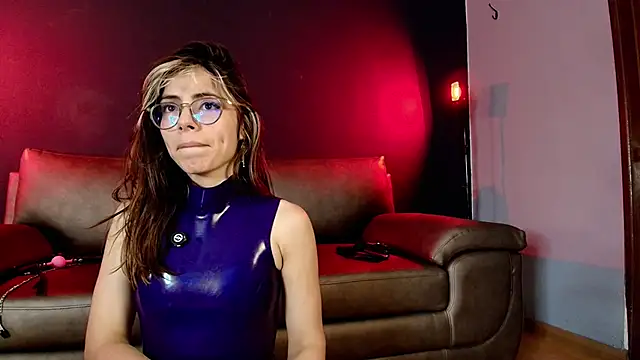 MyMayte: απευθείας συνομιλία ΧΧΧ