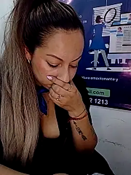 Katalina_S3xy: απευθείας συνομιλία ΧΧΧ