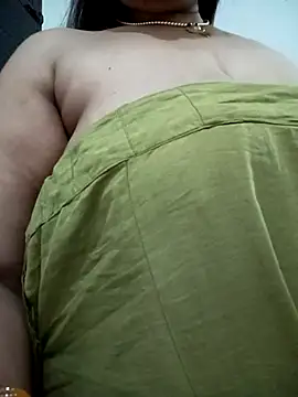 Landkipyasibhabhi Chat XXX in diretta