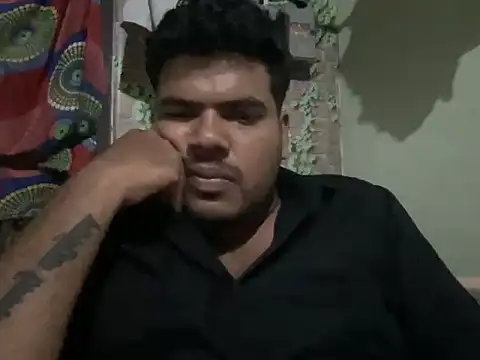 keralavirginboy: διαδικτυακό σόου στην κάμερα