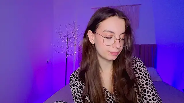 Real_cutie1 Adlı Modelin Canlı XXX Sohbeti