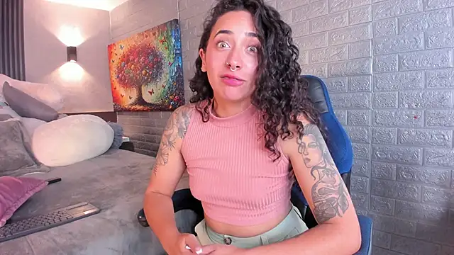 XXX chat uživo modela Magic_ivone