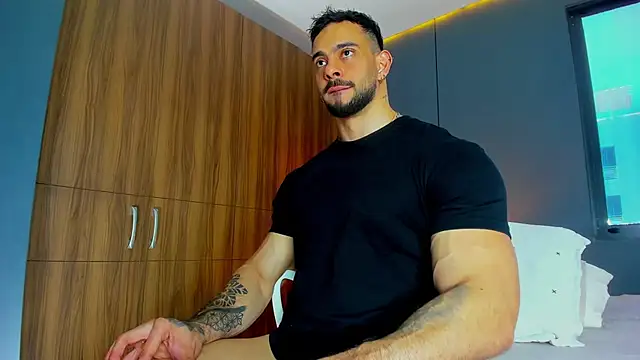 massimo_visconti: διαδικτυακό σόου στην κάμερα