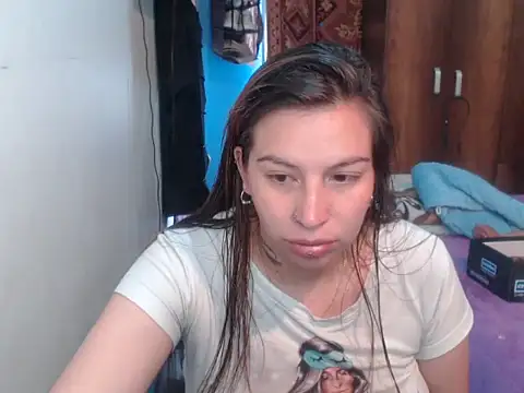 layanafuckass élő XXX-chatje