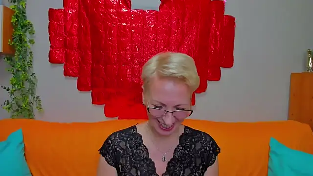 iamyourdream89: διαδικτυακό σόου στην κάμερα